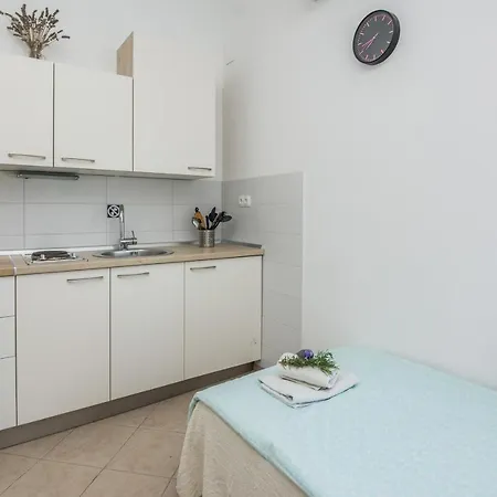 Apartament With A Parking Space - 20337 Vir